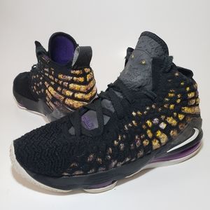 Nike Labron 17 Lakers Purple [Size 6Y]